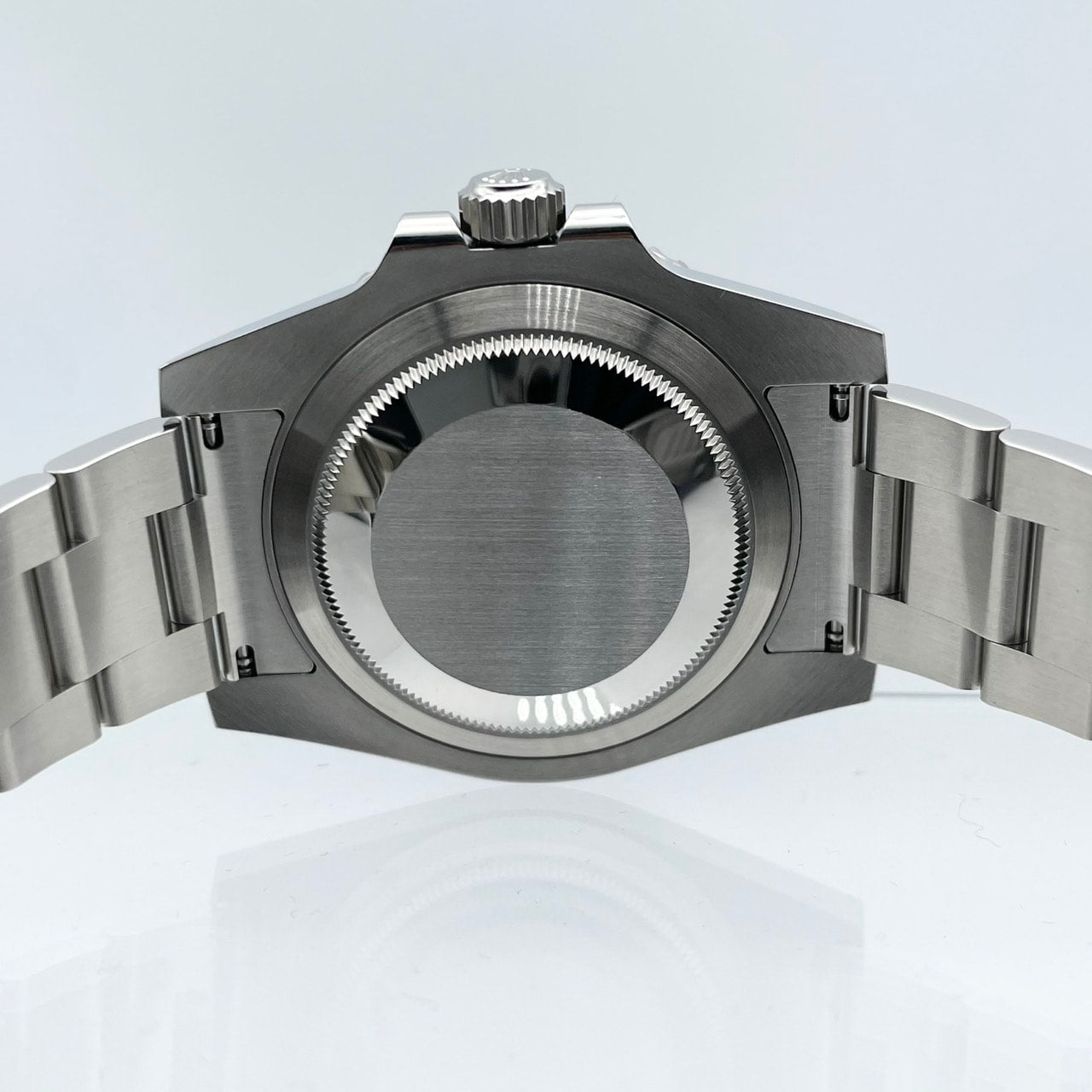 Pre-Owned Rolex Submariner Date 116610LV Green Oyster Bracelet 40mm