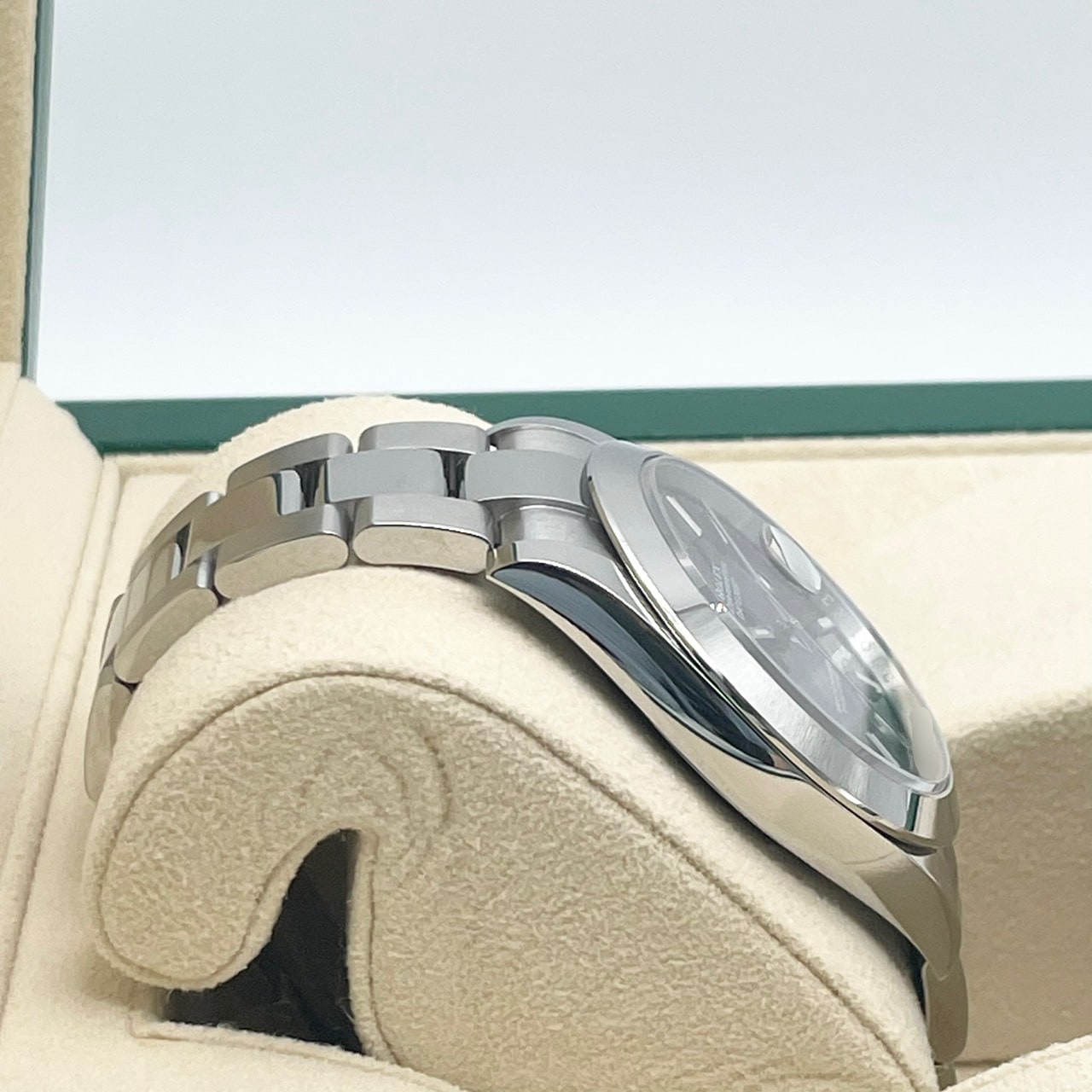 プレオウンド ロレックス デイトジャスト 126300 ブライトブルー オイスターブレスレット 41mm