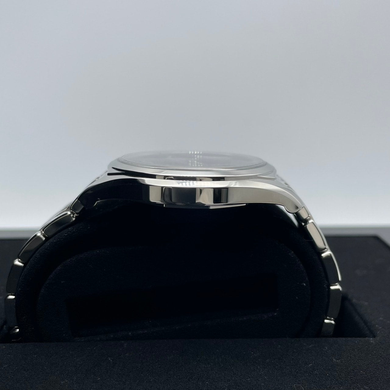 Pre-Owned Vacheron Constantin Fifty Six Blue Stainless Steel 4600E/110A-B487 40mm