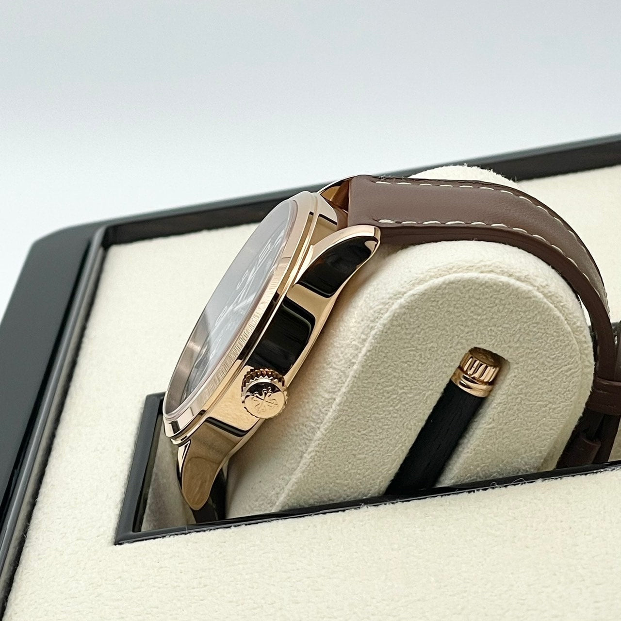 Pre-Owned Patek Philippe Complication 5524R-001 Brown