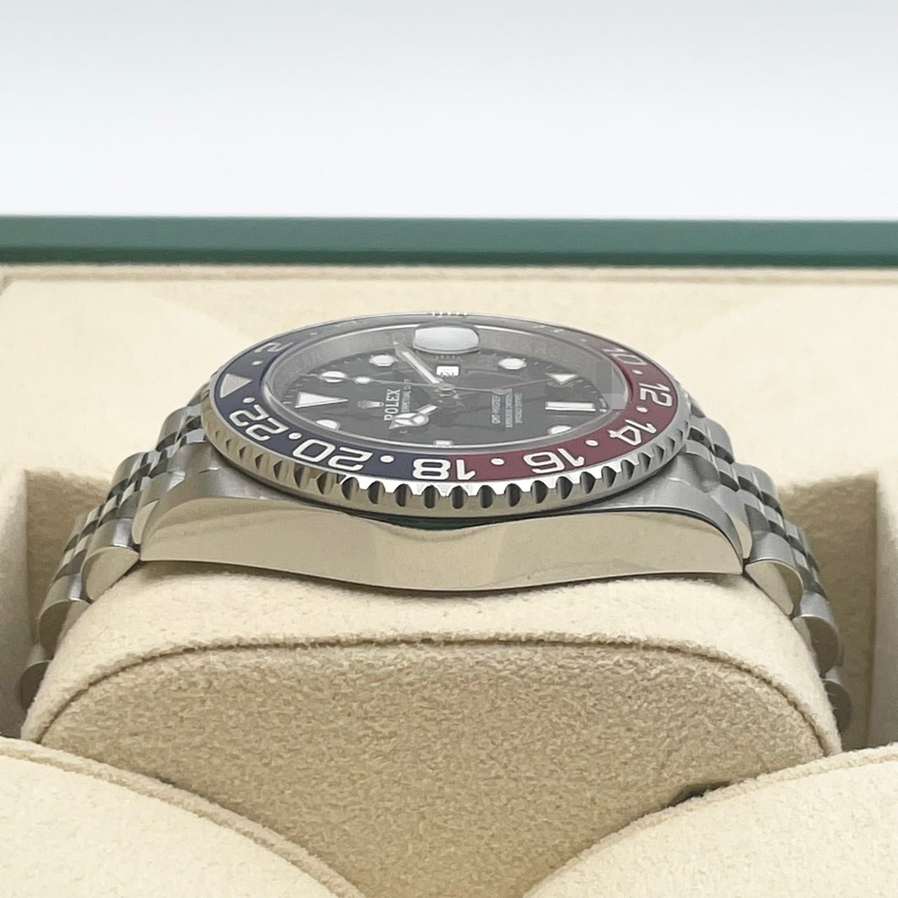 Pre-Owned Rolex GMT Master II 126710BLRO Pepsi Jubilee Bracelet 40mm