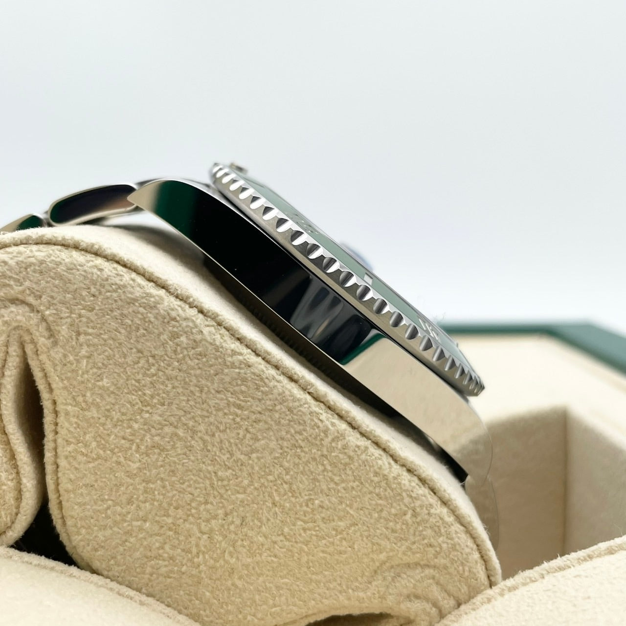 사전 소유 롤렉스 서브 마리너 날짜 126610LV 블랙 41mm