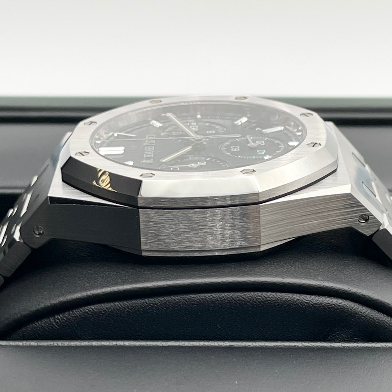 プレオウンド オーデマピゲ ロイヤルオーク クロノグラフ 26240ST.OO.1320ST.08 カーキグリーン 41mm