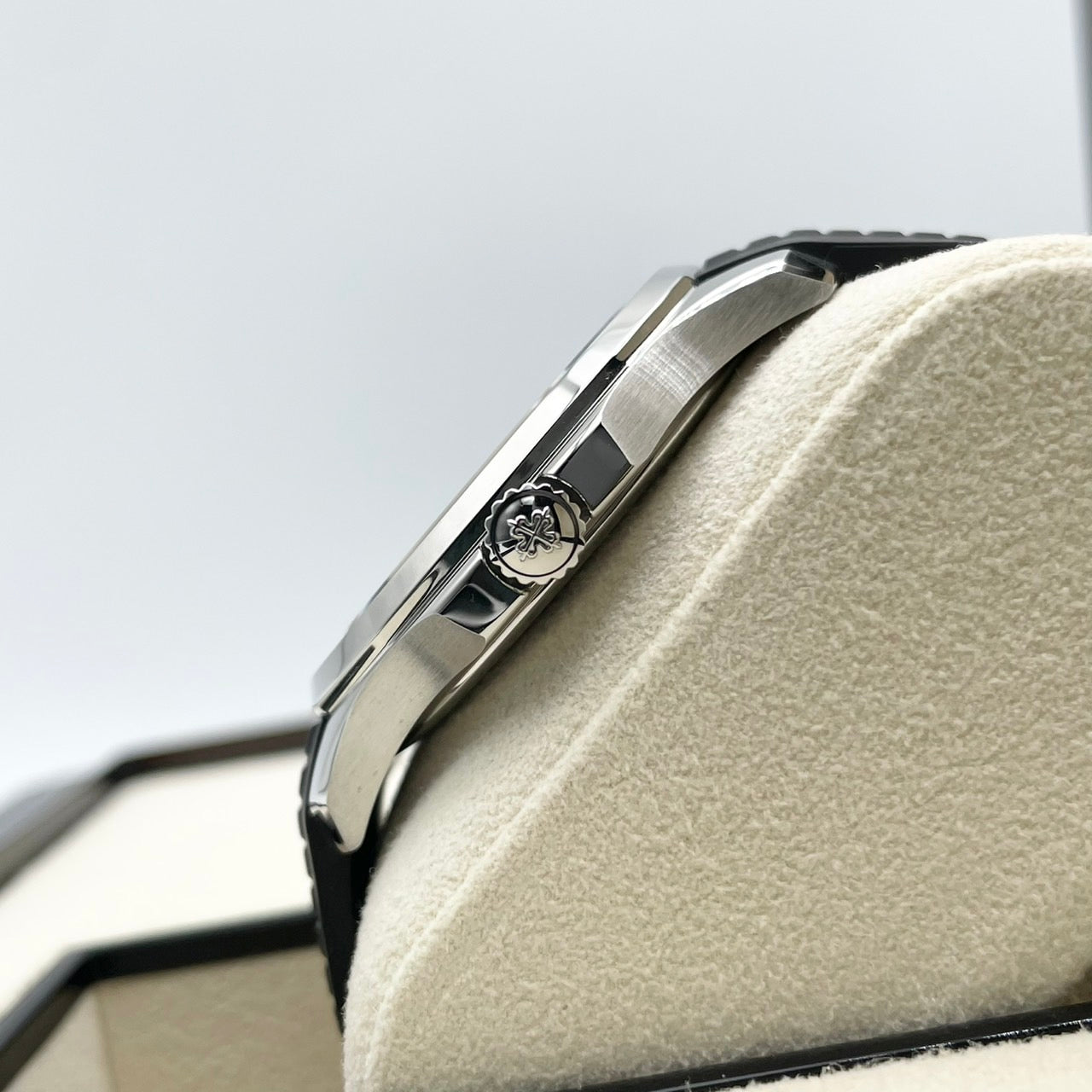 プレオウンド パテックフィリップ アクアノート 5167A-001 ブラック 40.8mm