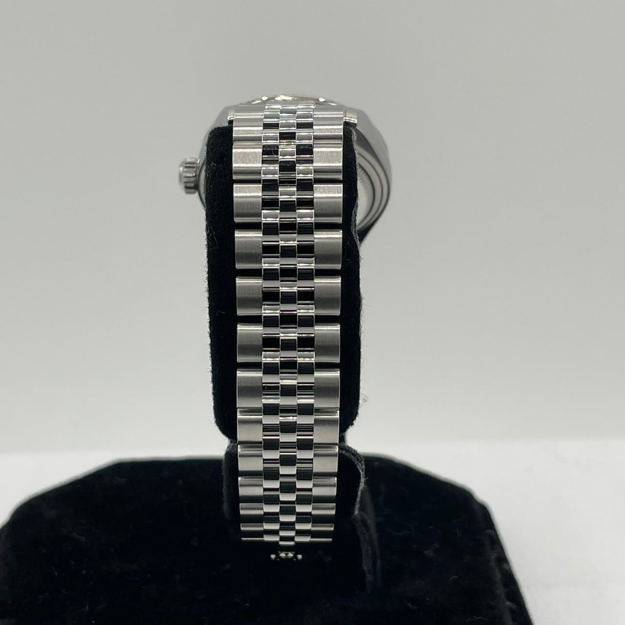 Pre-Owned Rolex Datejust 279174G 9P/IX Diamond Jubilee Bracelet Silver 28mm