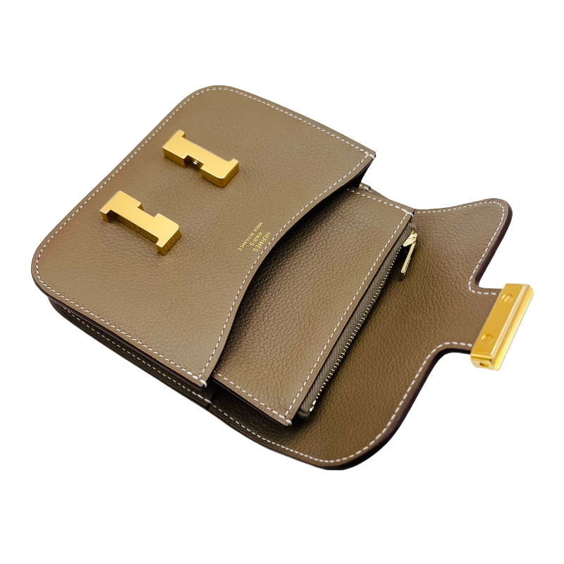 Hermes Constance Slim Epson Etoup Gold Hardware B가 새겨 져 있습니다