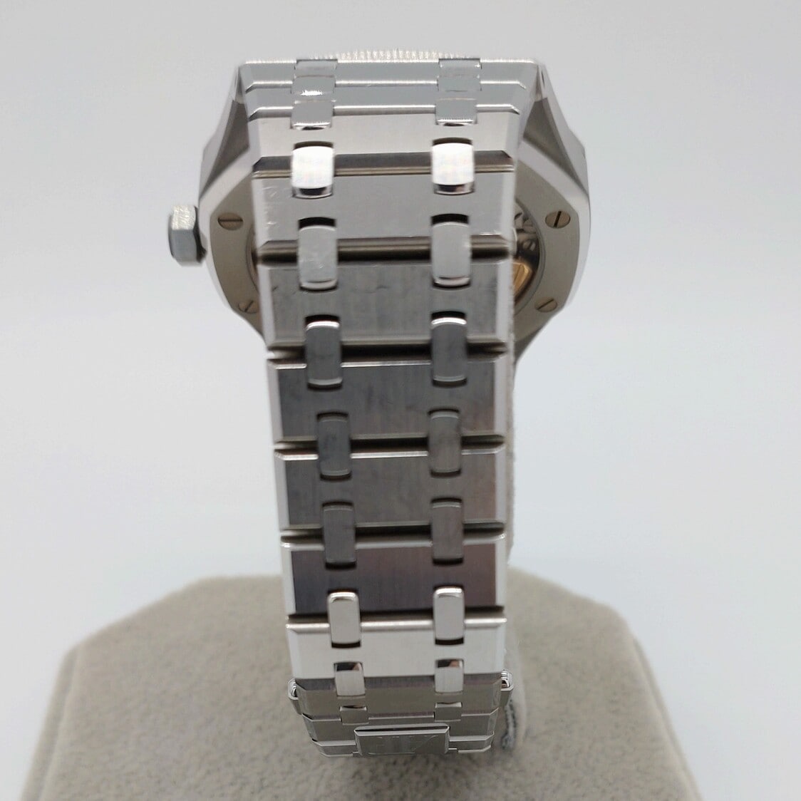 Pre-Owned Audemars Piguet Royal Oak Black 15500ST.OO.1220ST.03