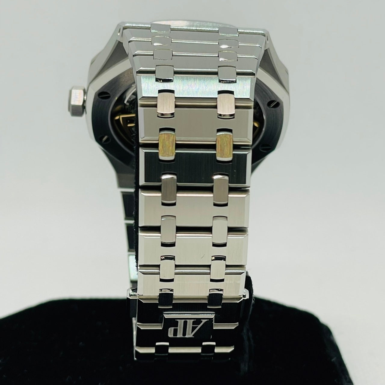 사전 소유의 Audemars Piguet Royal Oak Black 15500st.oo.1220st.03