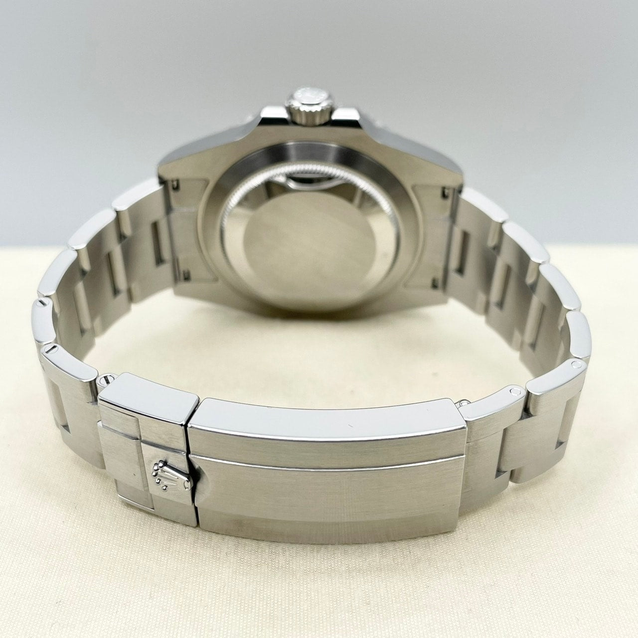 Pre-Owned Rolex Submariner Date 126610LV Oyster Bracelet Black Green 41mm