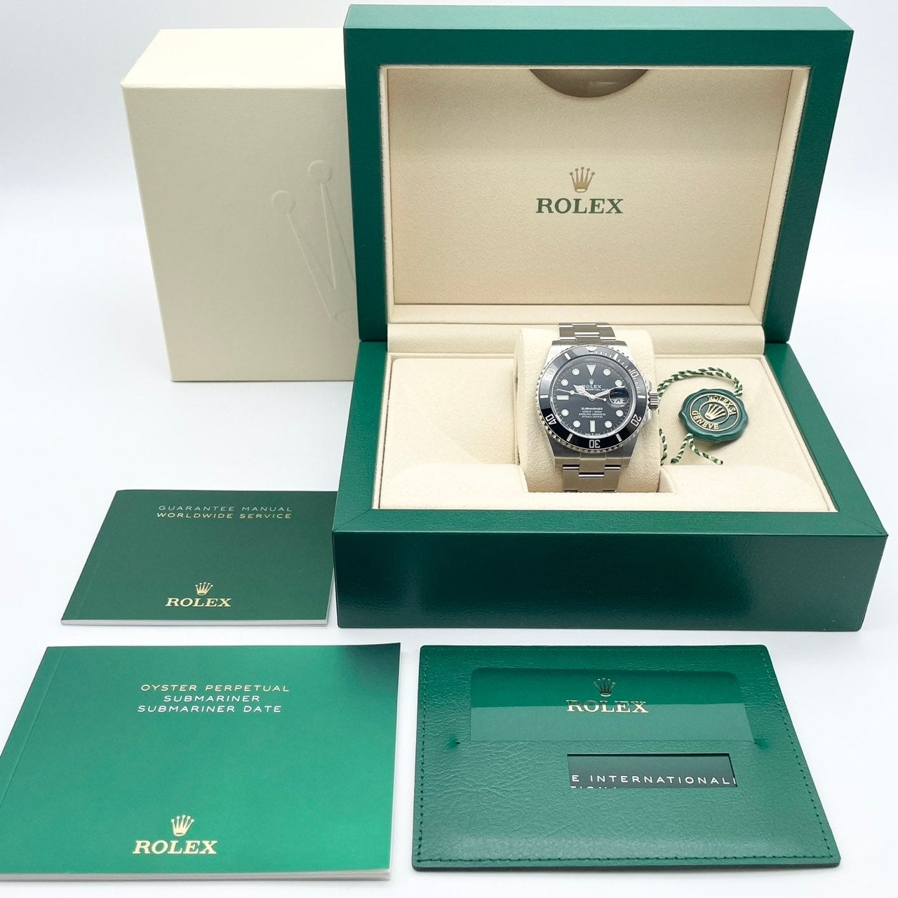 プレオウンド ロレックス サブマリーナデイト 126610LN ブラック 41mm