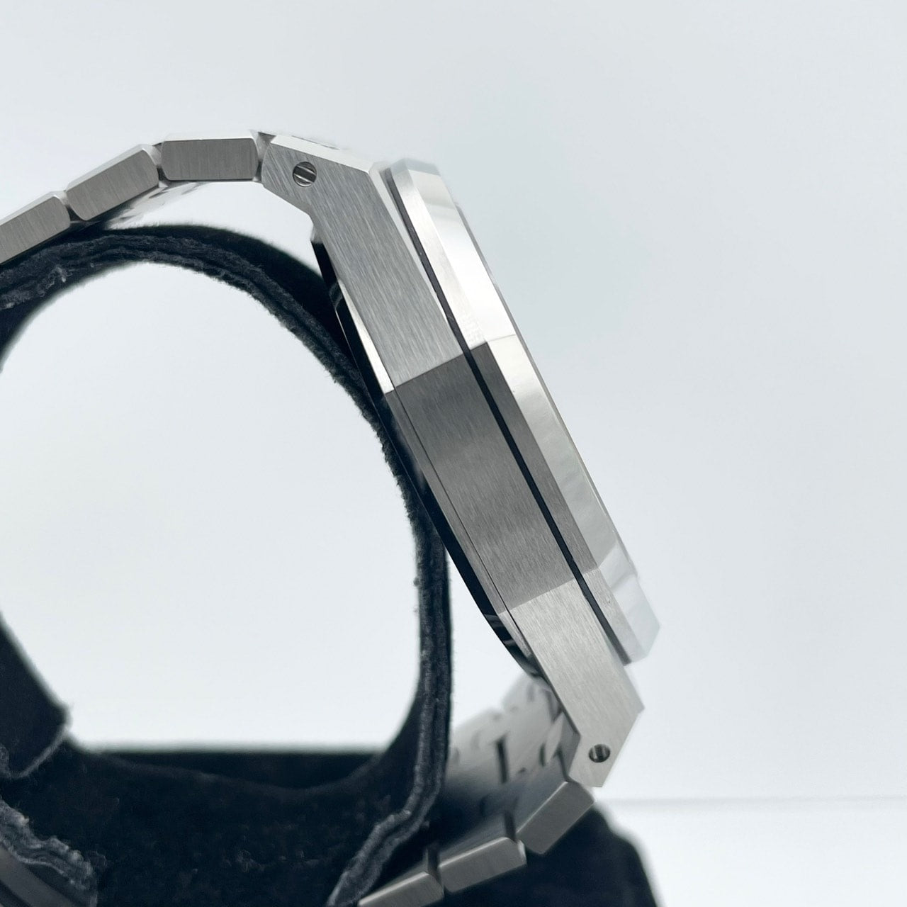 [50 주년 기념 로터 장착 모델! Audemars Piguet Royal Oak Grey 15510st.oo.1320st.05 41mm