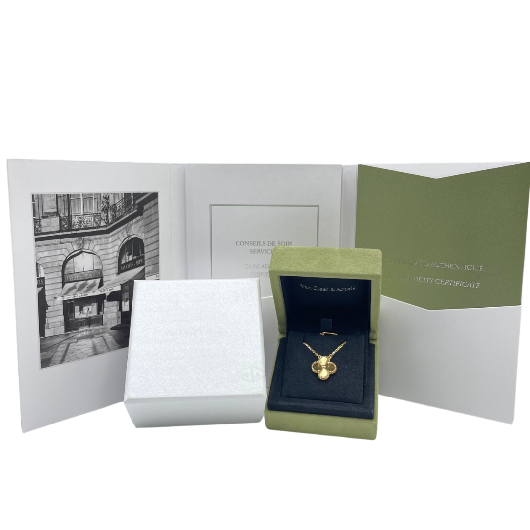 Van Cleef & Arpels 빈티지 Alhambra Necklace VCARP4KL00 GUILLOCHE Yellow Gold