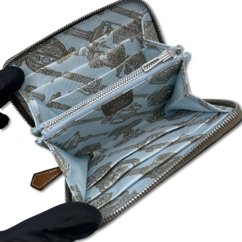 소형 Merveilleuses Lanternes Etoupe Ever Color Silver Metal Fittings W Engraved의 Hermes Silk