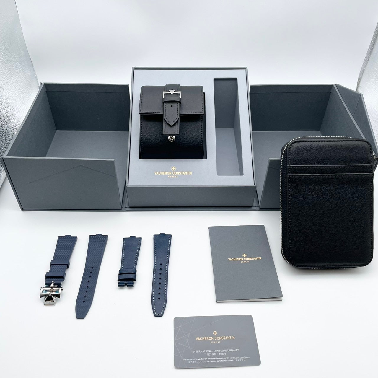 Vacheron Constantin海外4520V/210A-B128不锈钢蓝色41mm