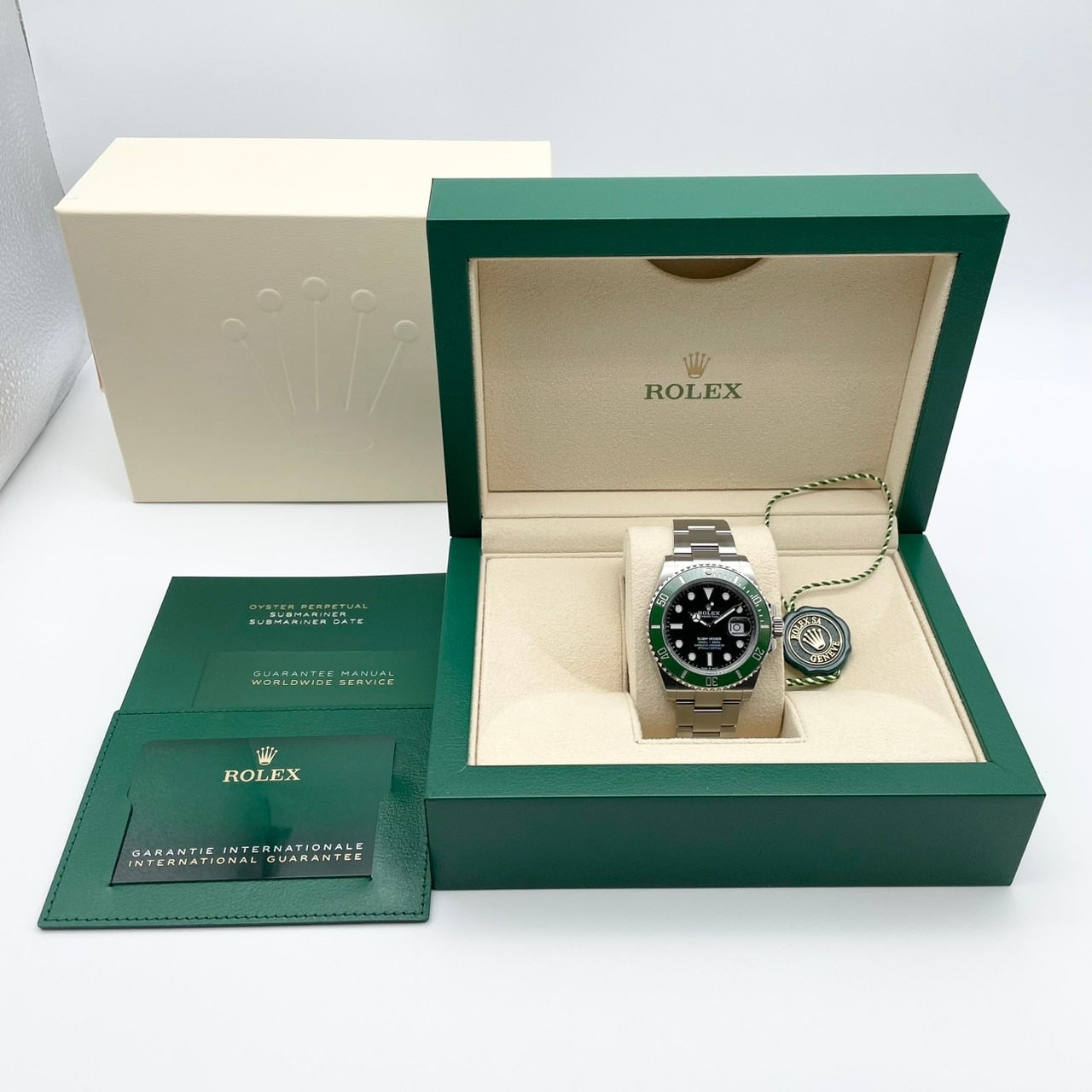 사전 소유 롤렉스 서브 마리너 날짜 126610LV 블랙 41mm