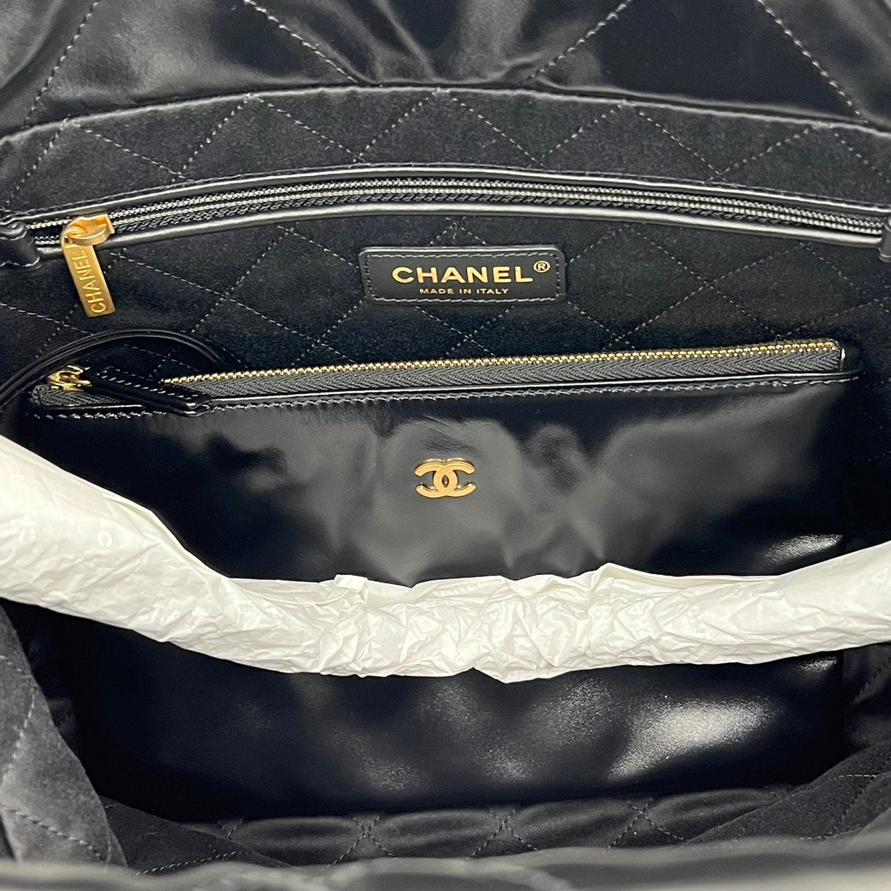 プレオウンド CHANEL シャネル22 チェーンショルダー シャイニーカフスキン AS3260