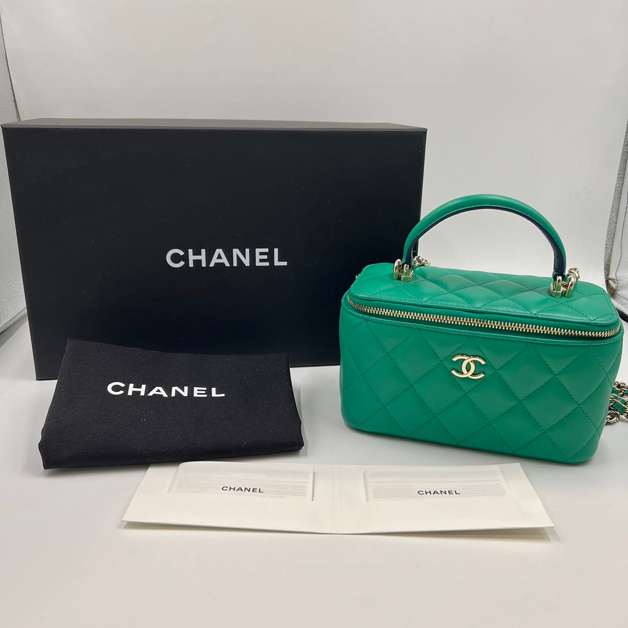 CHANEL Lambskin Matelasse Vanity Back Chain Shoulder Bicolor
