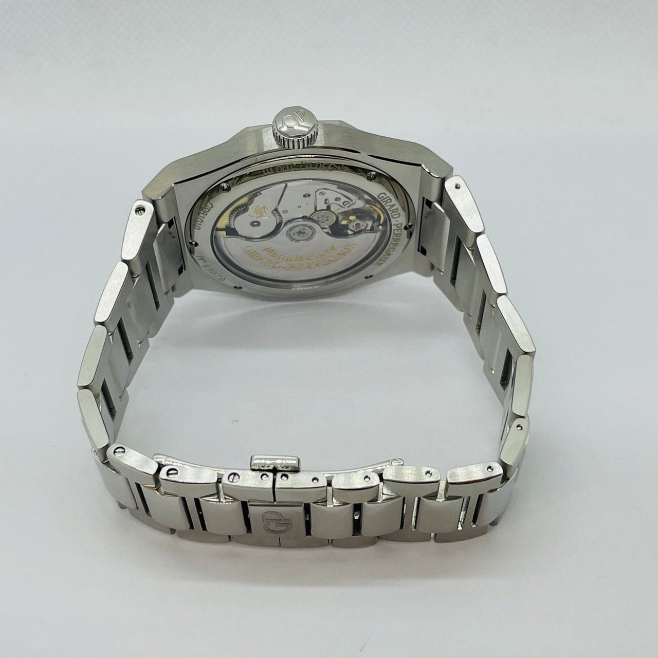 二手Girard Perregaux Lorraart Black 81010-11-634-11A