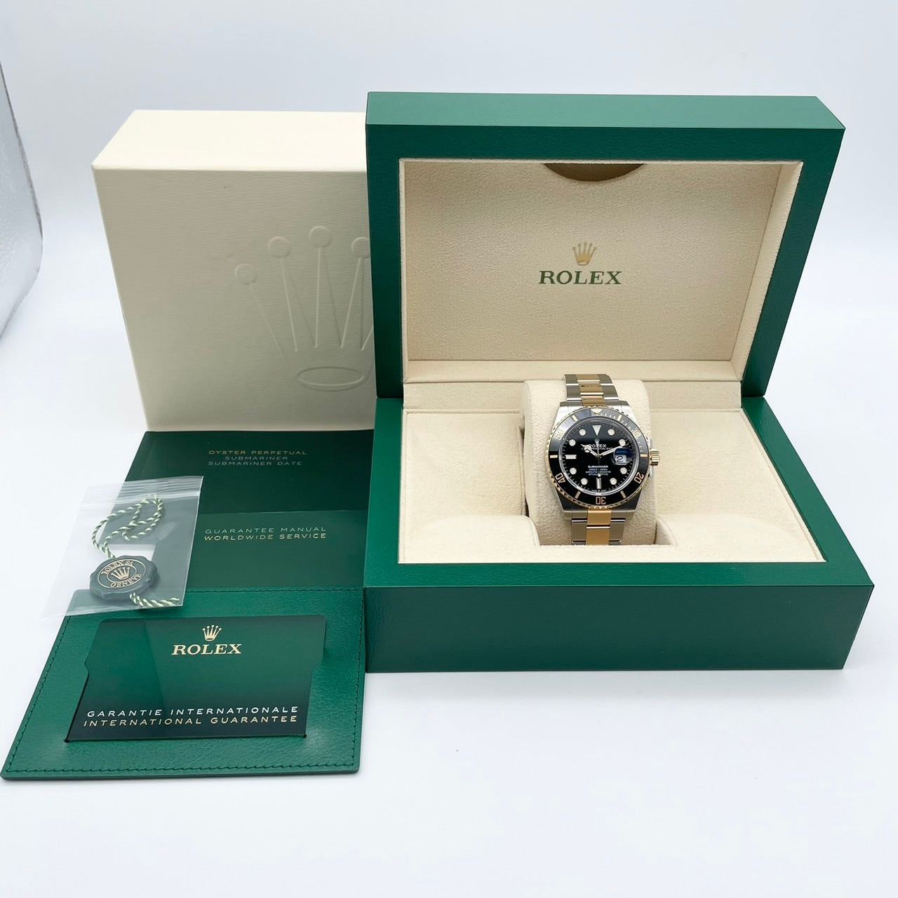 プレオウンド ロレックス サブマリーナデイト 126613LN ブラック 41mm