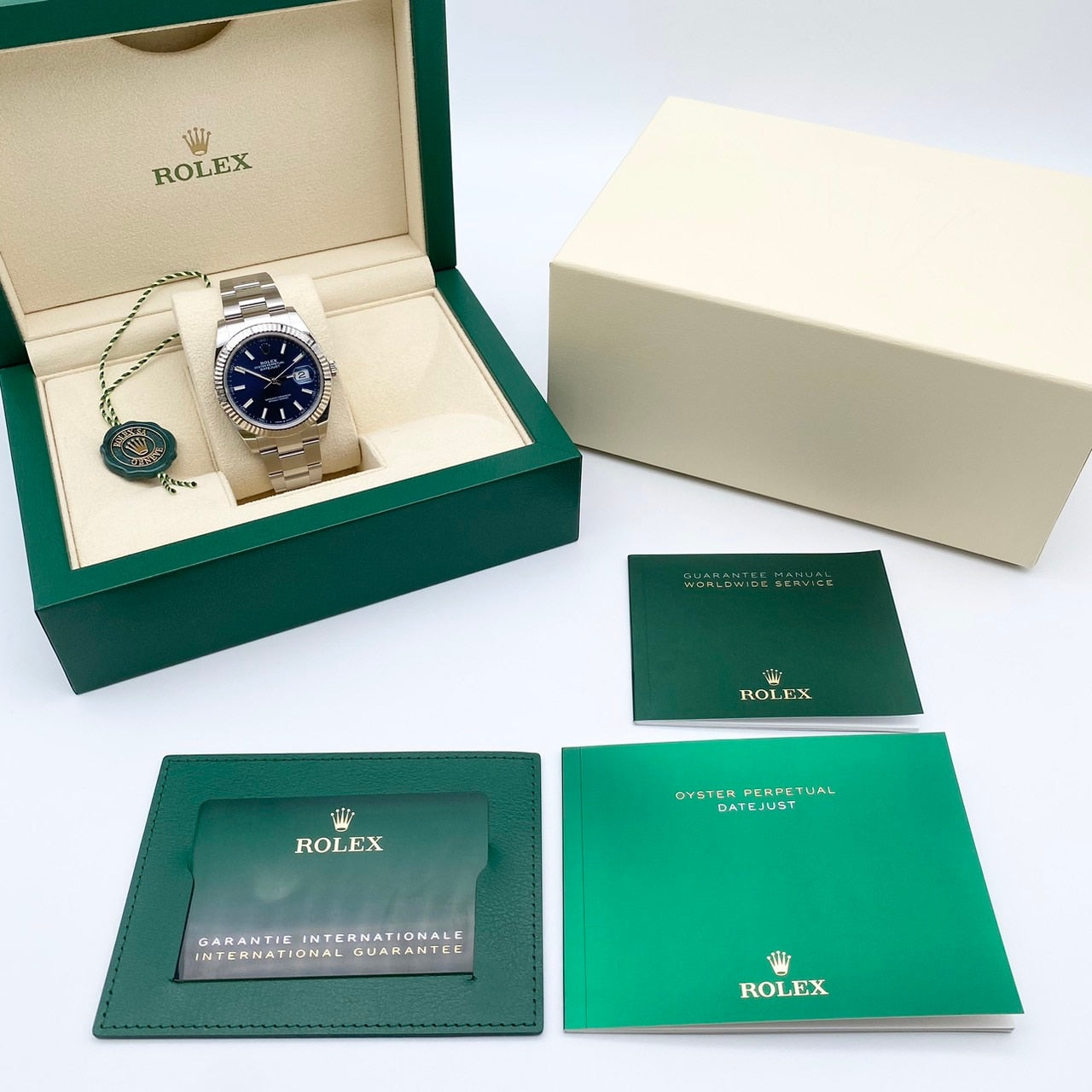 プレオウンド ロレックス デイトジャスト 126334 オイスターブレス ブライトブルー フルーテッドベゼル41mm