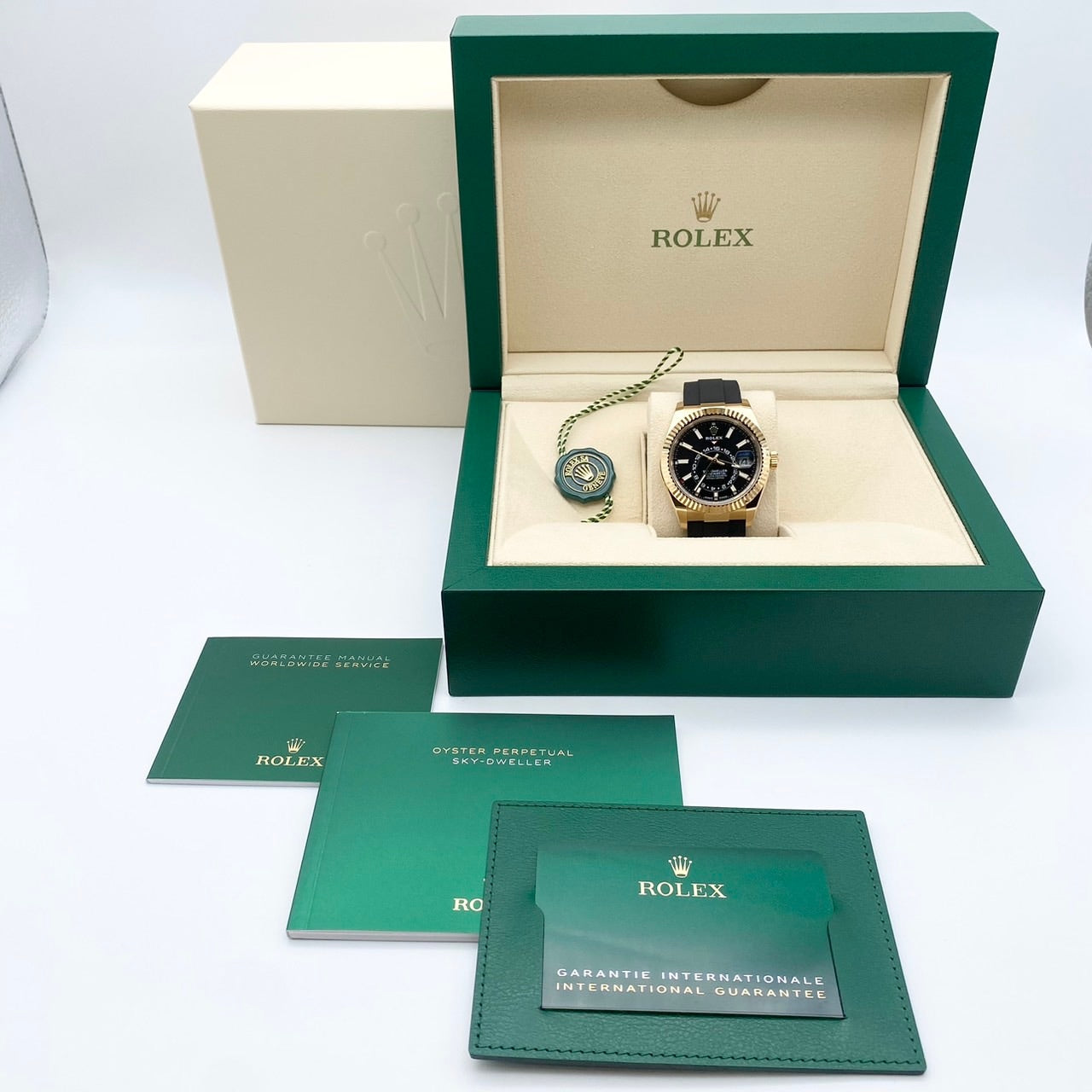 사전 소유의 롤렉스 스카이 거주자 326238 블랙 40mm