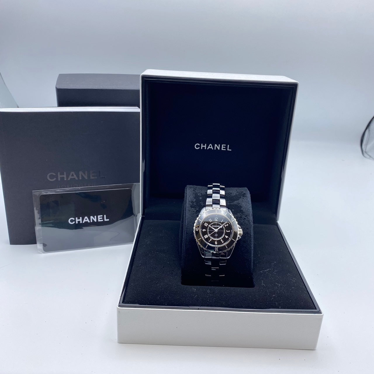 Pre-Owned Chanel J12 H5695 Black Black Ceramic 33MM