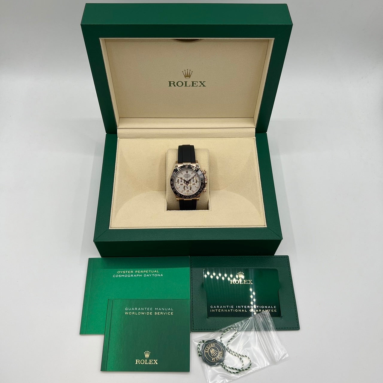 プレオウンド ロレックス デイトナ 116515LN ブラックラバーベルト アイボリー 40mm