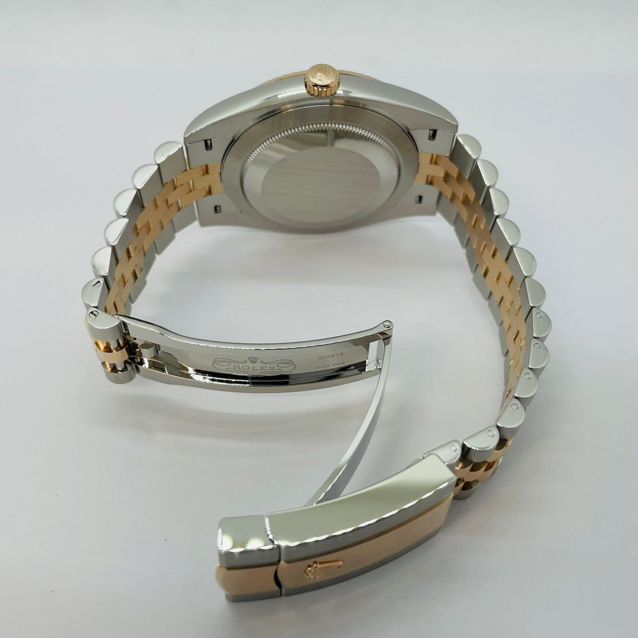 Pre-Owned Rolex Datejust 126331 Silver Fluted Motif