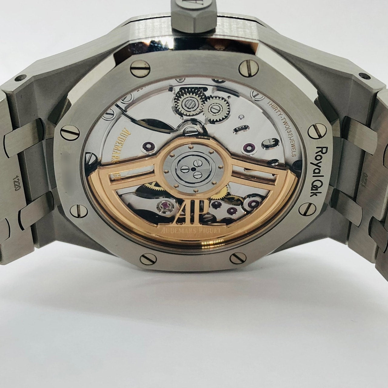 Pre-Owned Audemars Piguet Royal Oak White 15500ST.OO.1220ST.04