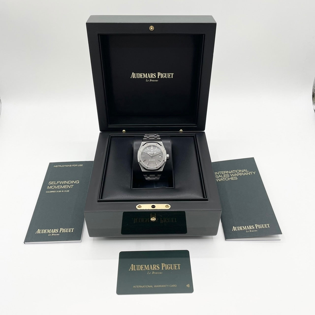 사전 소유의 Audemars Piguet Royal Oak 15450st.oo.1256st.02 회색 37mm