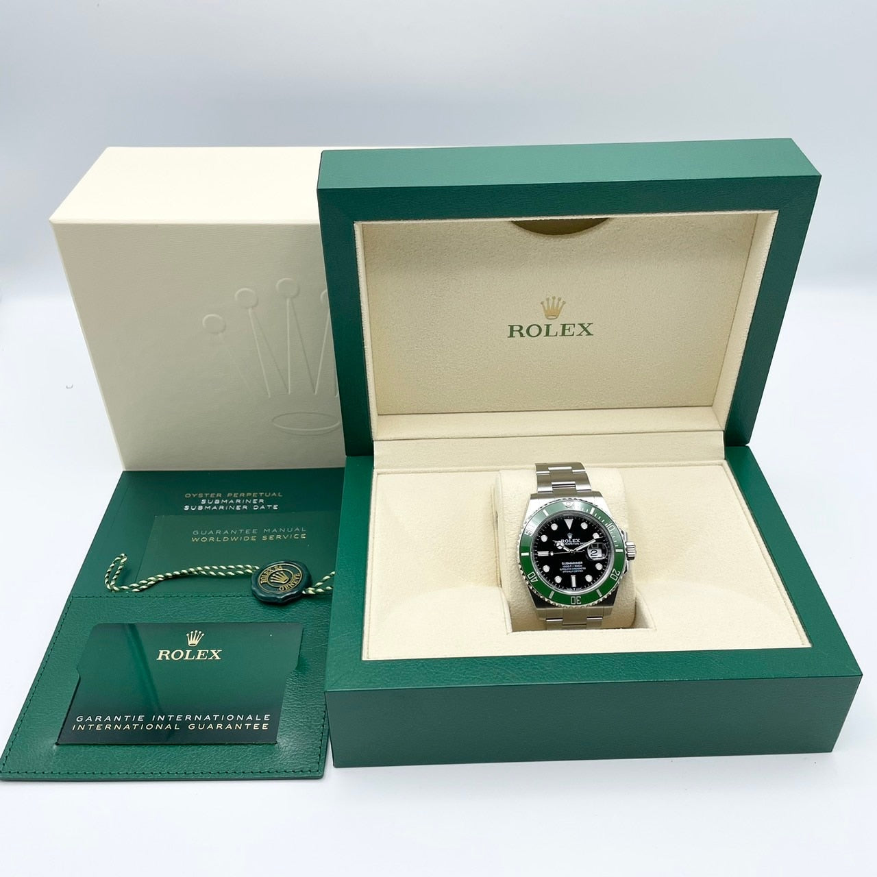 Pre-Owned Rolex Submariner Date 126610LV Oyster Bracelet Black Green 41mm