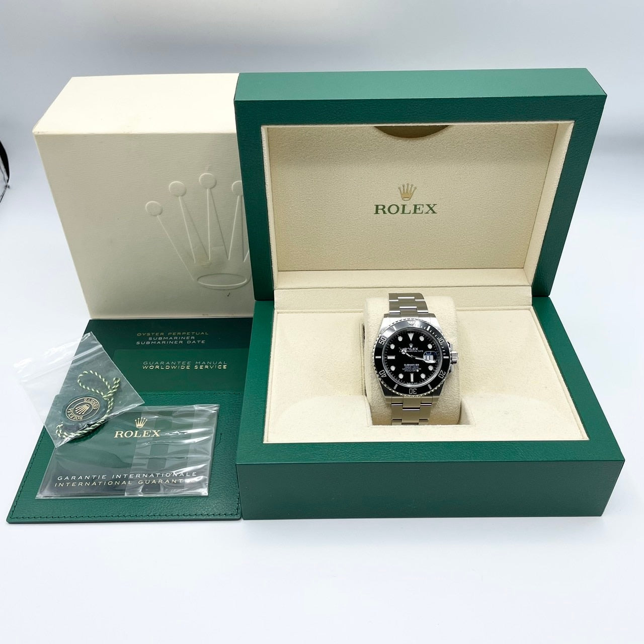 プレオウンド ロレックス サブマリーナデイト 126610LN ブラック 41mm