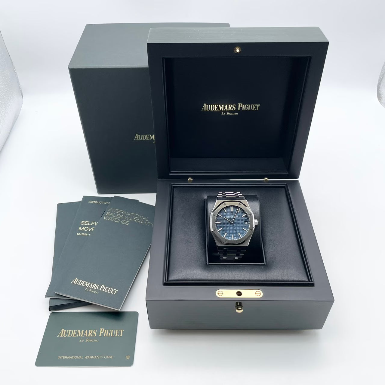 プレオウンド オーデマピゲ ロイヤルオーク 15500ST.OO.1220ST.01 ブルー 41mm