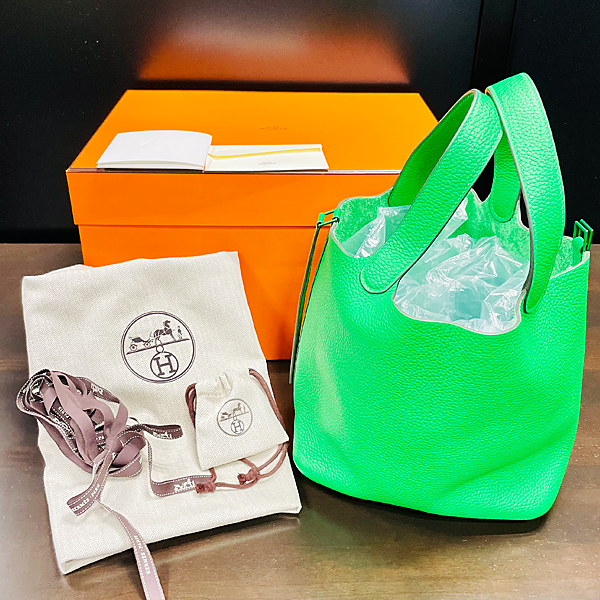 Pre-Owned Hermes Picotin Rock Monochrome MM Torillon Clemence Bamboo