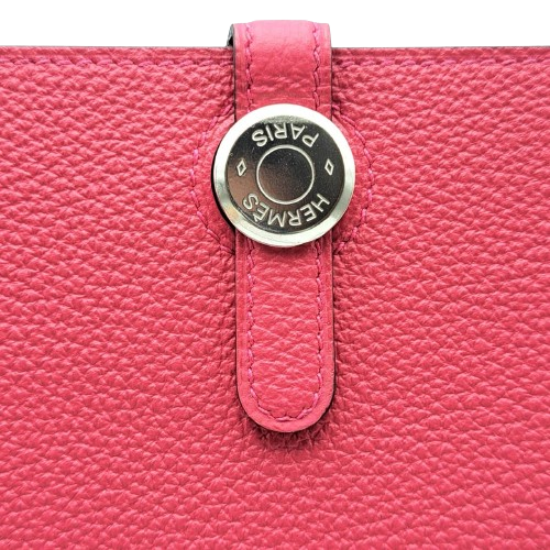 Hermes dogonlong rectvelso framboise togo u는 새겨 져 있습니다