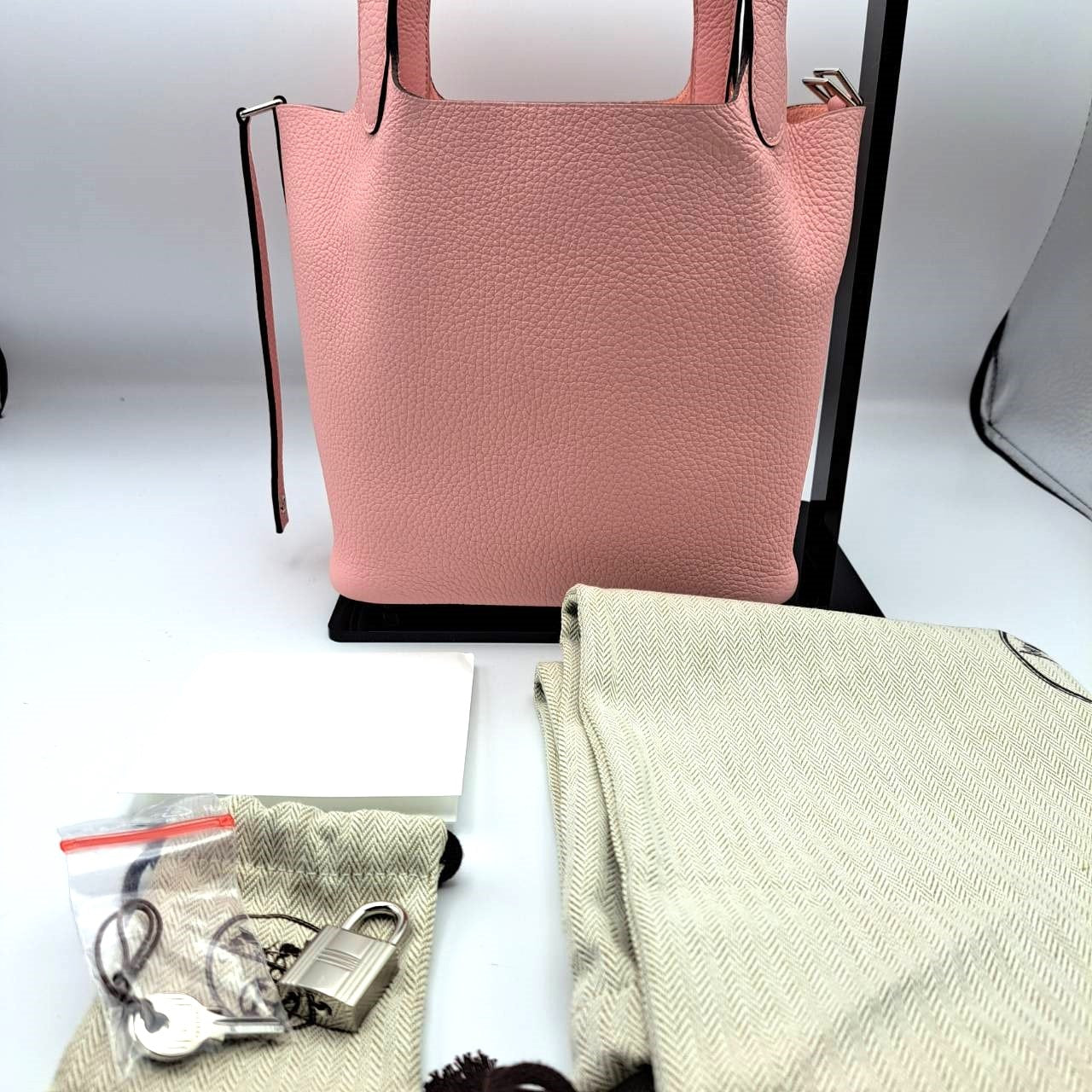 Hermes Picotin Lock PM Rose Sakura Torillon Clemence Silver Metal Fittings B 조각.