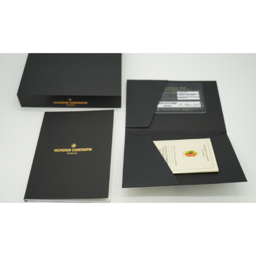 Pre-Owned Vacheron Constantin Overseas Automatic 4500V/110A-B483