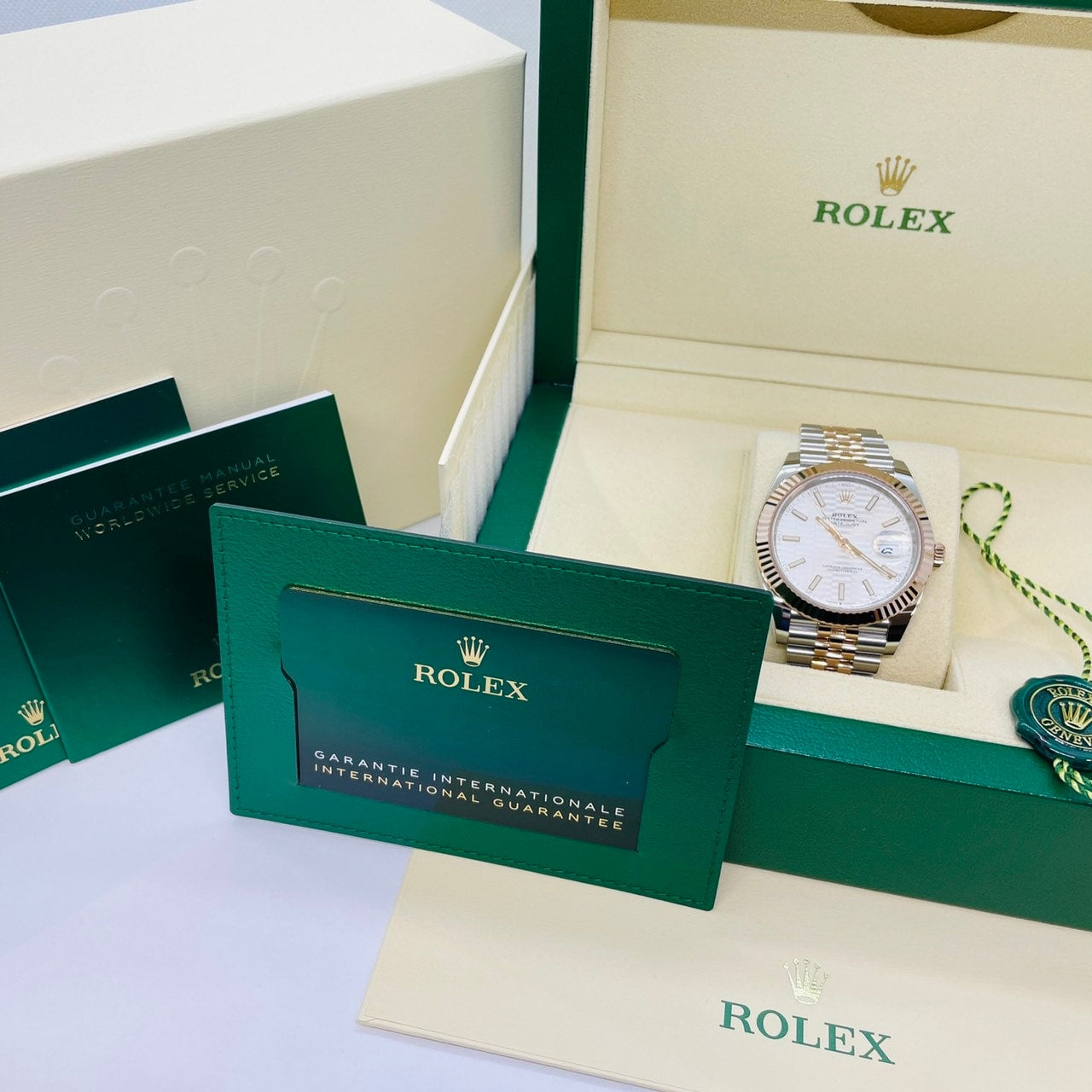 Pre-Owned Rolex Datejust 126331 Silver Fluted Motif