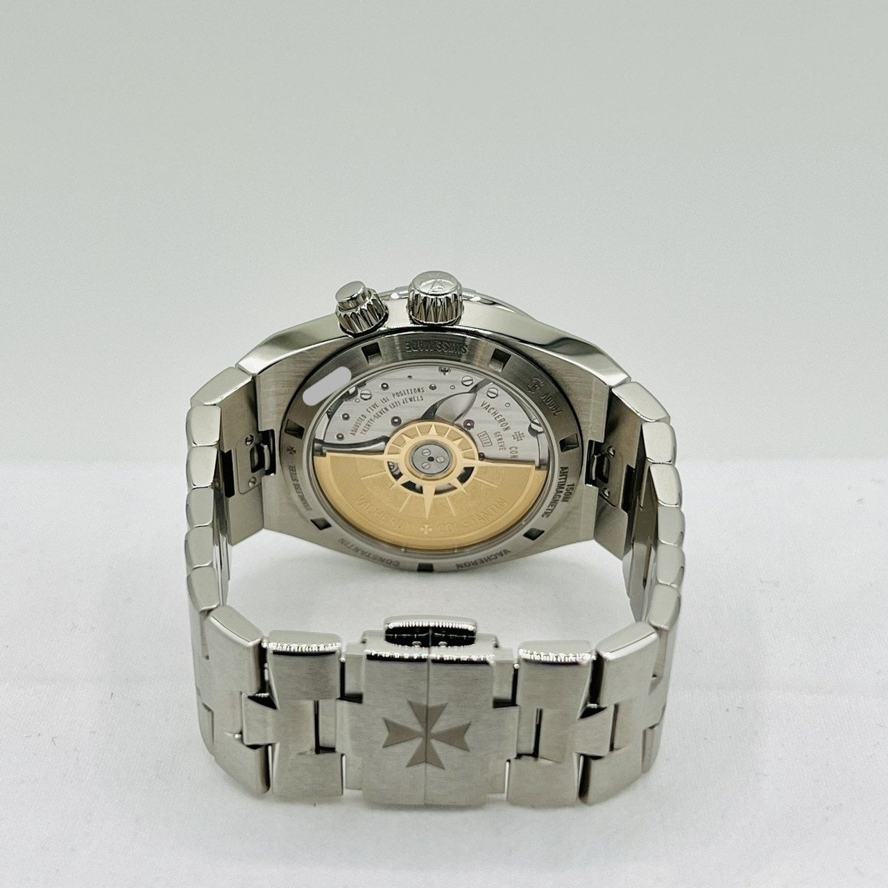 Pre-Owned Vacheron Constantin Overseas 7900V/110A-B334