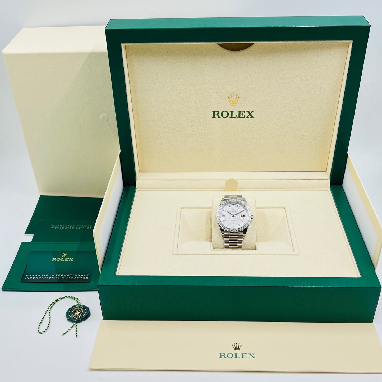 プレオウンド ロレックス デイデイト 228396TBR メテオライト プラチナ ダイヤベゼル 40mm