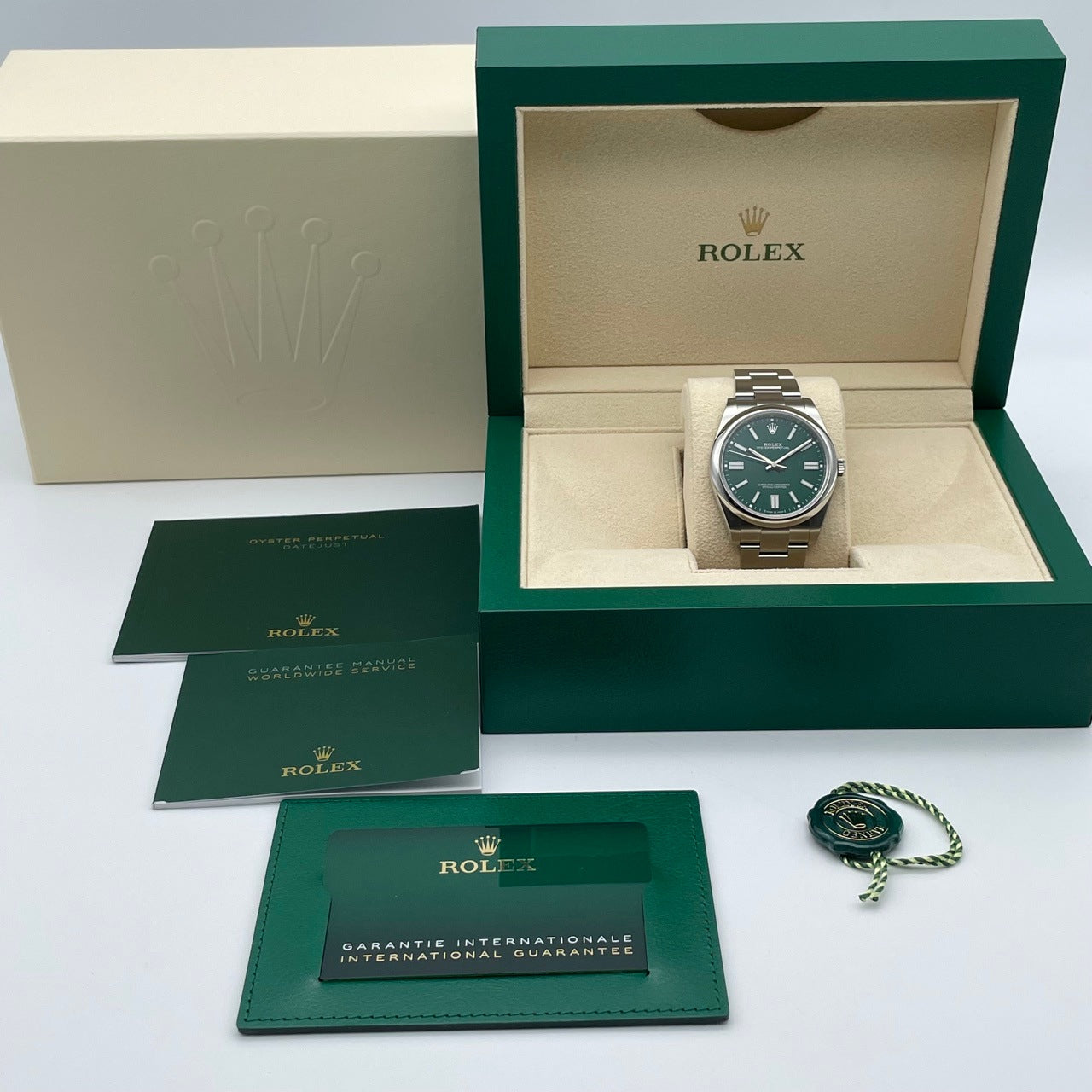 Rolex Oyster Perpetual 124300 Oyster Bracelet Green 41mm