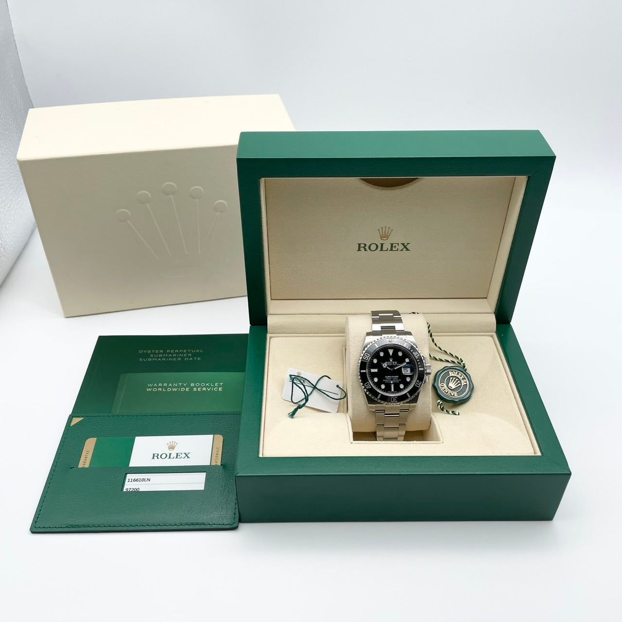 Pre-Owned Rolex Submariner Date 116610LV Black Oyster Bracelet 40mm