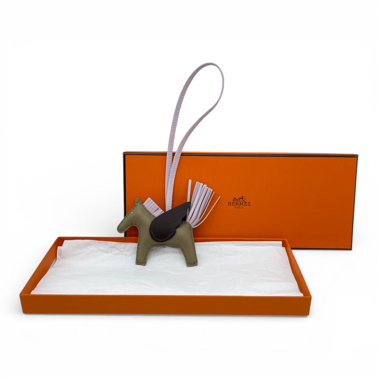 プレオウンドエルメス ペガサスチャーム PM ベージュマルファ/モーヴペール/モカ B刻印