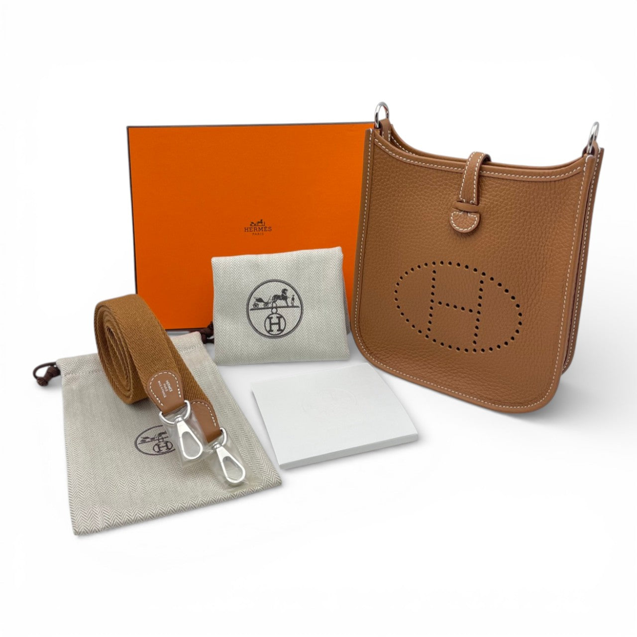 プレオウンドエルメス ミニエヴリン アマゾーヌ TPM ゴールド トリヨンクレマンス シルバー金具 K刻印