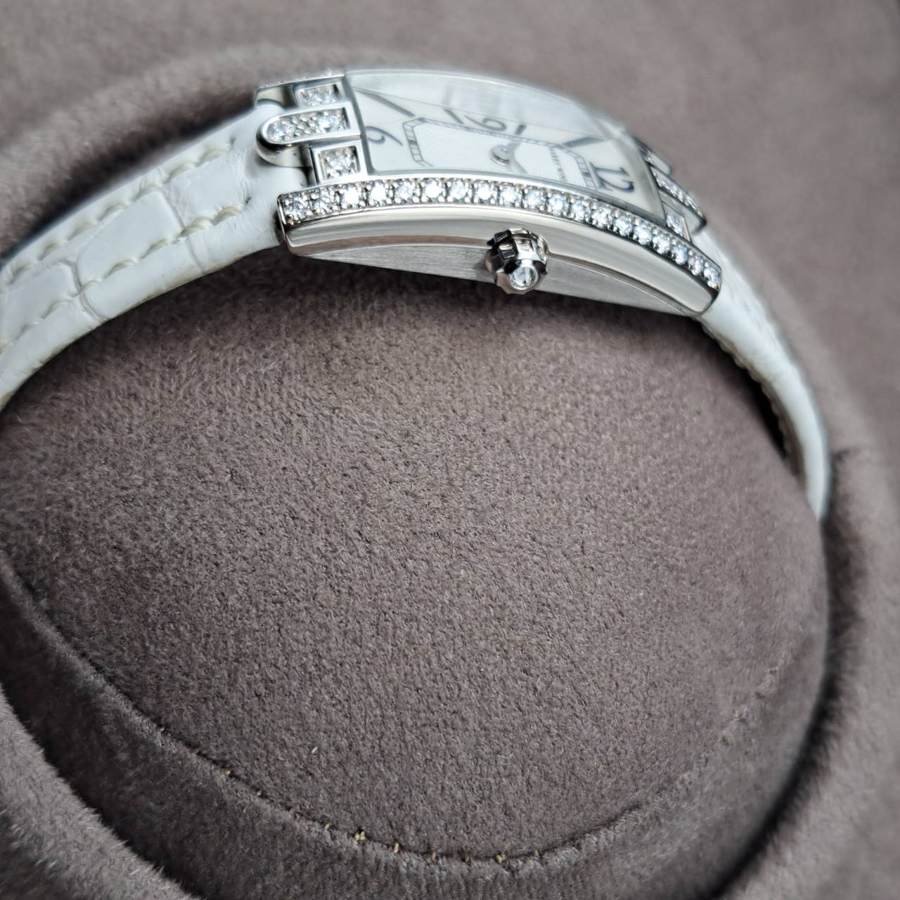 二手Harry Winston Avenue AVCQHM16WW024白色壳32mm