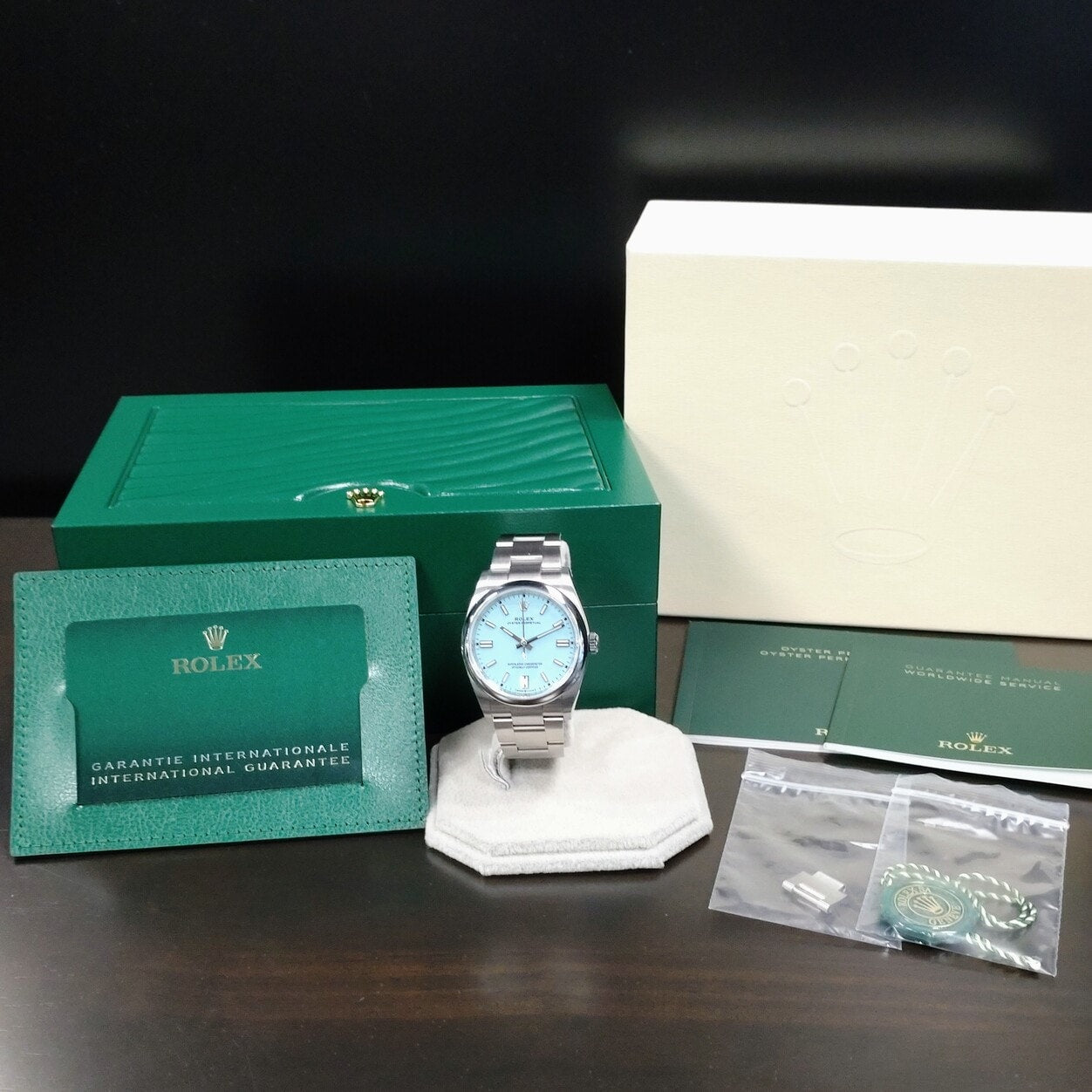 Pre-Owned Rolex Oyster Perpetual 126000 Oyster Bracelet Turquoise Blue
