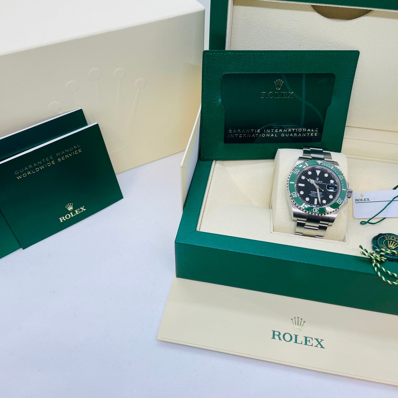 Pre-Owned Rolex Submariner Date 126610LV Oyster Bracelet Black Green