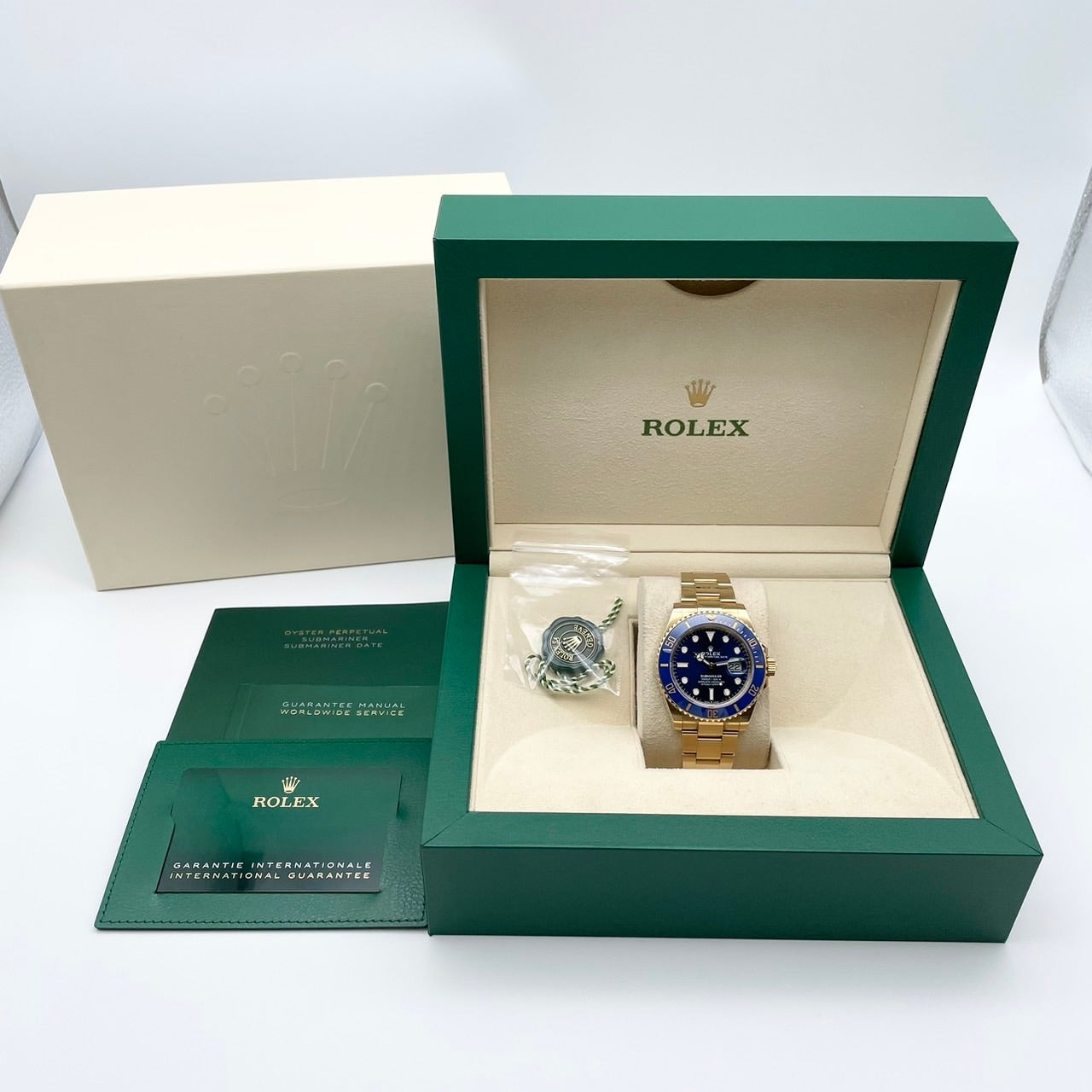 Pre-Owned Rolex Submariner Date 126618LB Blue 41mm