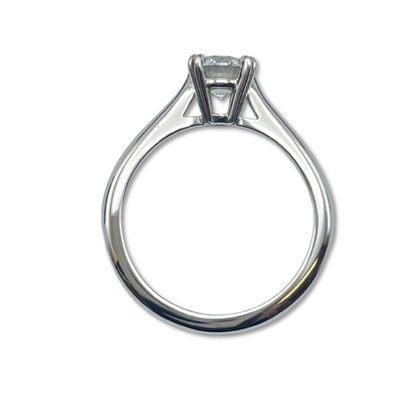 사전 소유의 Harry Winston Solitaire RGDPRD007NSS-050 No. 9 D0.7CT PT950