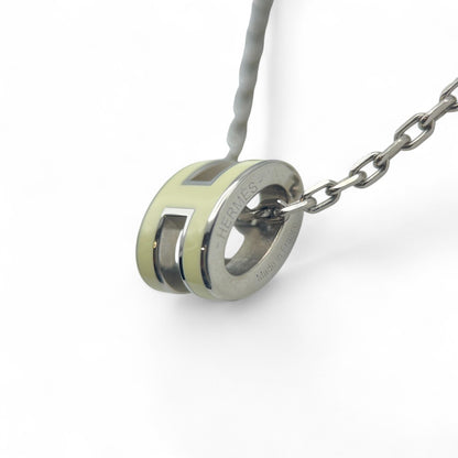 プレオウンドエルメス ポップH ミニ ネックレス アイボリー/メタル シルバー金具